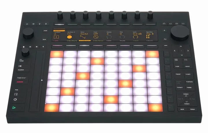 Ableton Push 3 - Ultimate Cover Bundle, kotelo sivusta kuvattuna, kuva 3