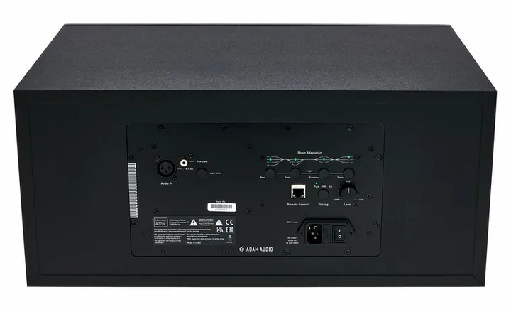 ADAM Audio A77H, etupaneeli bassoelementteineen, kuva 4