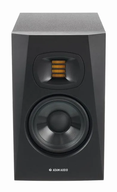 ADAM Audio T5V, etupaneeli bassoelementteineen, kuva 2