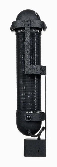 AEA R88 MK2, runko sivusta kuvattuna, kuva 4
