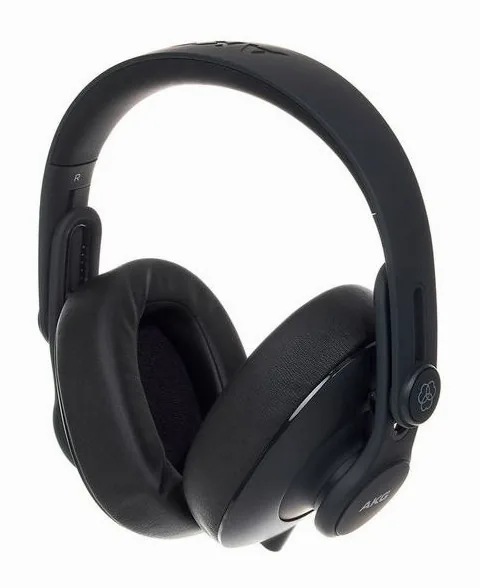AKG K-361, korvatyynyt läheltä, kuva 3