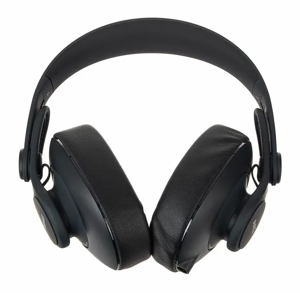 AKG K-361, korvatyynyt läheltä, kuva 4