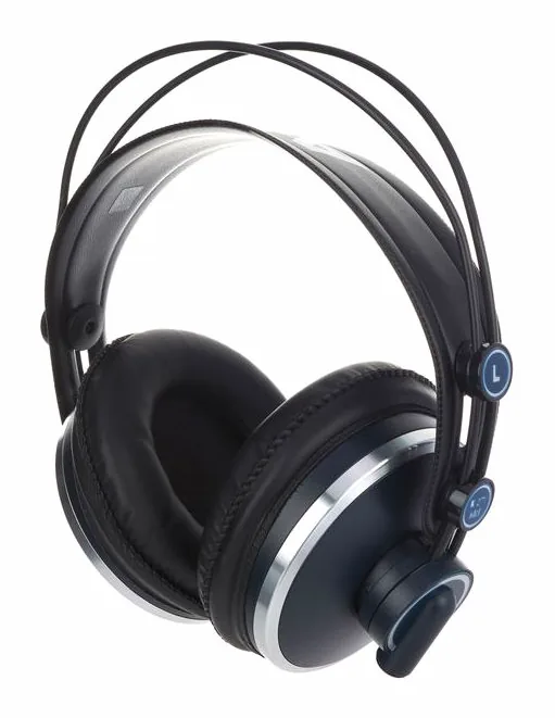 AKG K-271 MKII, johdon liitäntä kupissa, kuva 3