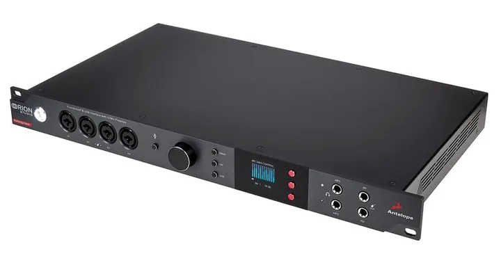 Antelope Orion Studio Synergy Core, tasomittarit ja merkkivalot, kuva 2
