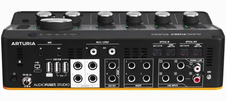 Arturia AudioFuse Studio Rev2, tasomittarit ja merkkivalot, kuva 4