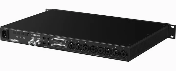 Audient Horizon 8P, liitännät takana, kuva 4