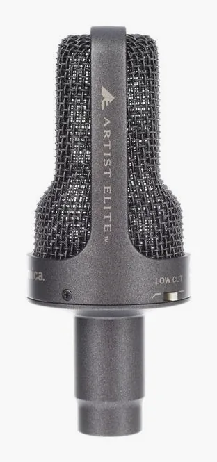 Audio-Technica AE 3000, XLR-liitin pohjassa, kuva 2