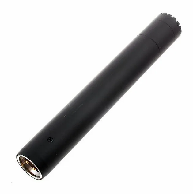 Audio-Technica AT 4022, XLR-liitin pohjassa, kuva 4