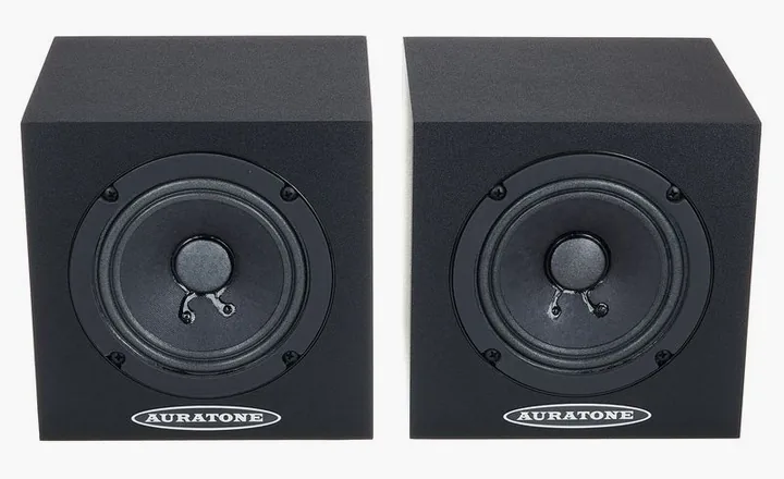 Auratone 5C Active Sound Cube Black, takapaneeli liitäntöineen, kuva 2