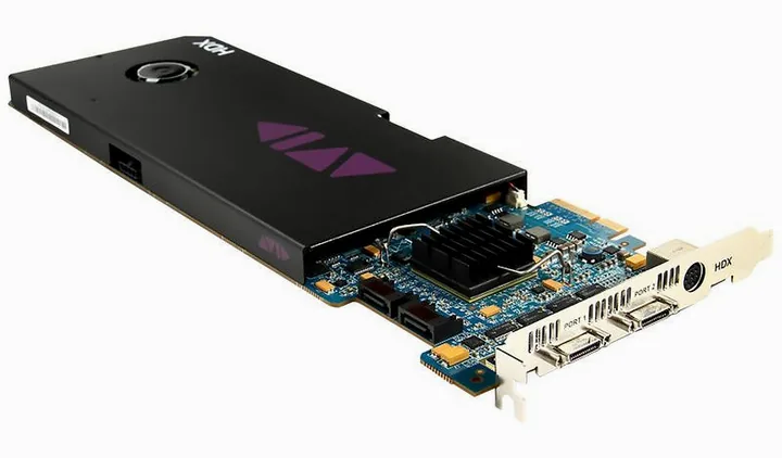 Avid HDX PCIe Card only, laitteen yläpinta, kuva 3