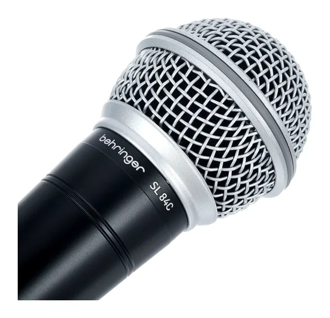 Behringer SL 84C, XLR-liitin pohjassa, kuva 4