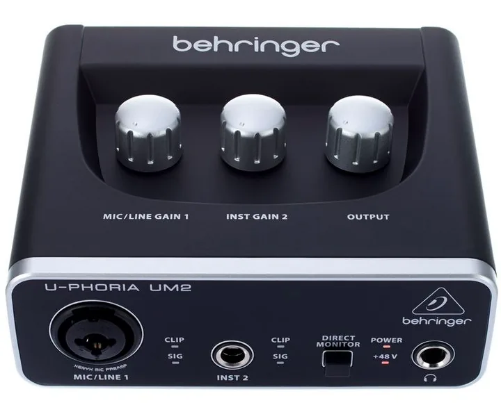 Behringer U-Phoria UM2, laitteen yläpinta, kuva 2