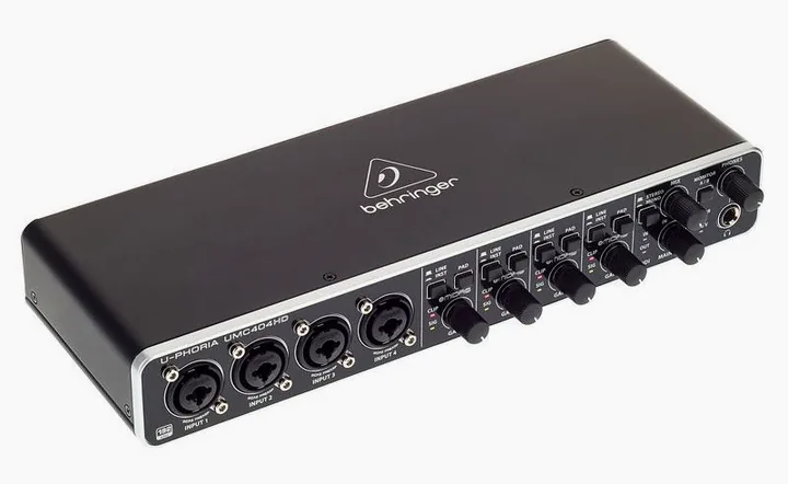Behringer UMC404HD, tasomittarit ja merkkivalot, kuva 3