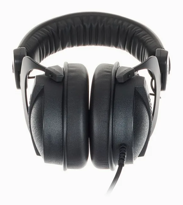 beyerdynamic DT-770 Pro 32 Ohm, johdon liitäntä kupissa, kuva 4
