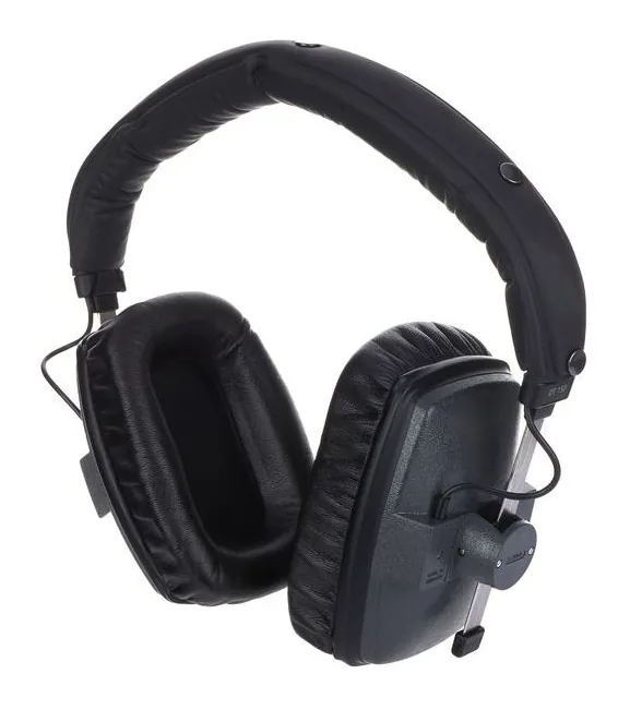 beyerdynamic DT-150, johdon liitäntä kupissa, kuva 3