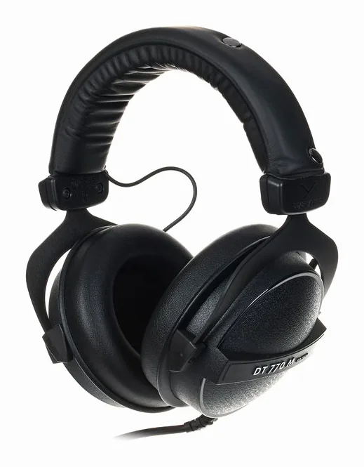 beyerdynamic DT-770 M, korvatyynyt läheltä, kuva 3