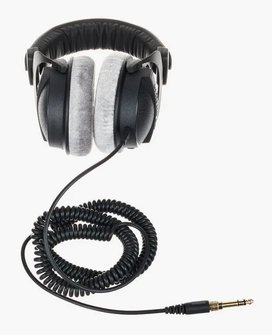 beyerdynamic DT-770 Pro 250 Ohm, kuulokkeen kuppi läheltä, kuva 4