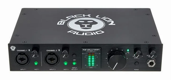 Black Lion Audio Revolution 2x2, laitteen yläpinta, kuva 2