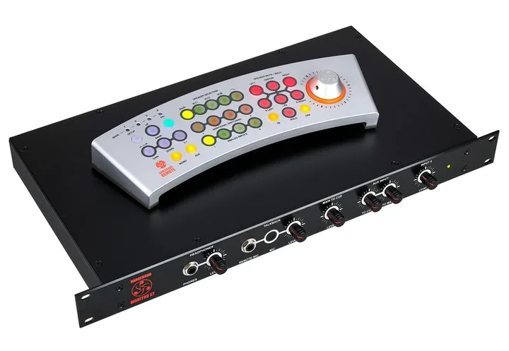 Dangerous Music Monitor ST, logo ja pinta, kuva 3