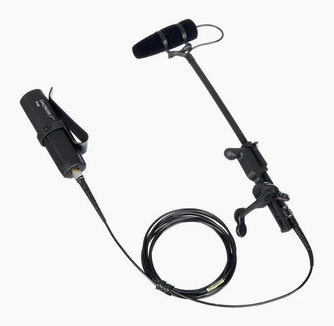 DPA 4099-DP-1-199-V, XLR-liitin pohjassa, kuva 3