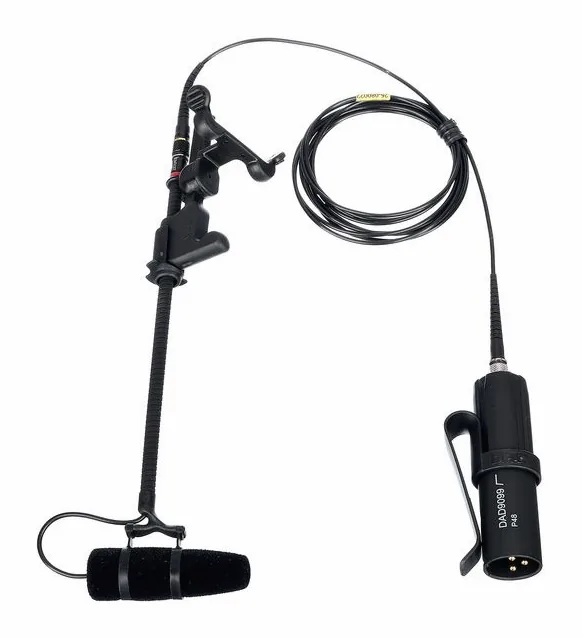 DPA 4099-DP-1-199-V, XLR-liitin pohjassa, kuva 4