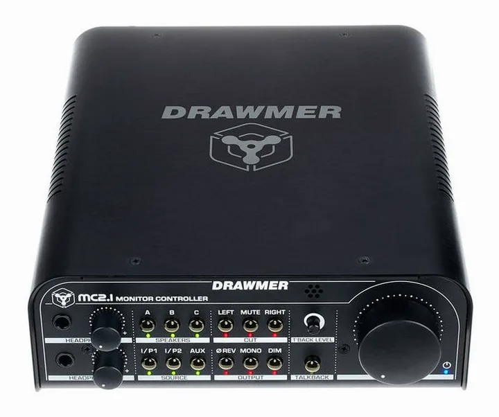 Drawmer MC 2.1, takapaneeli liitäntöineen, kuva 2