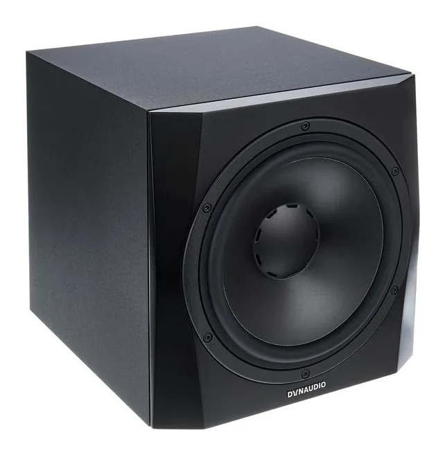 Dynaudio 9S, takapaneeli liitäntöineen, kuva 3