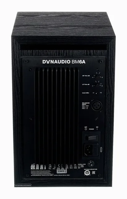 Dynaudio BM6A Classic, takapaneelin säätimet, kuva 4