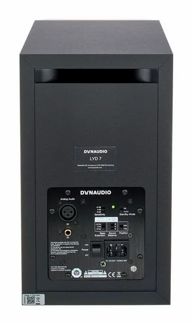 Dynaudio LYD-7 Black, takapaneeli liitäntöineen, kuva 4