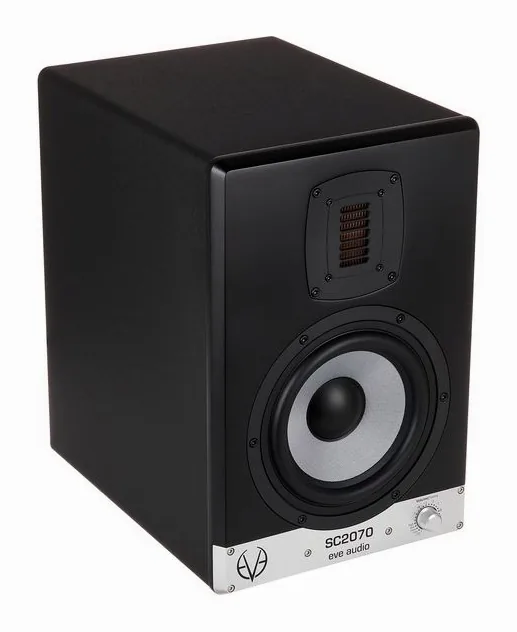 EVE Audio SC2070, kotelo sivusta kuvattuna, kuva 3