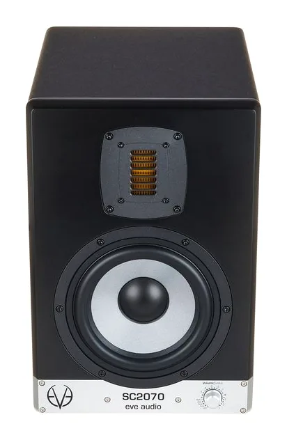 EVE Audio SC2070 SoundID Bundle, logo ja pinta, kuva 3