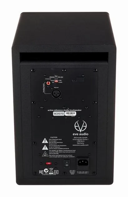 EVE Audio SC2070 SoundID Bundle, takapaneelin säätimet, kuva 4