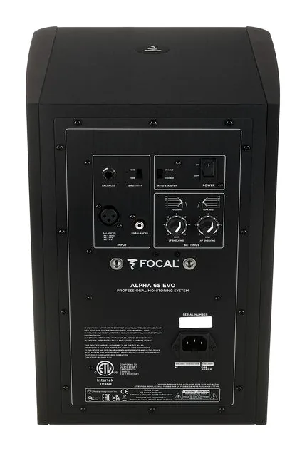 Focal Alpha 65 Evo, takapaneeli liitäntöineen, kuva 4