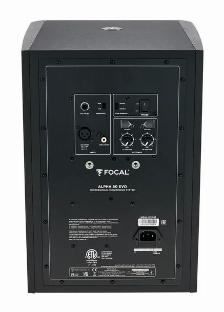 Focal Alpha 80 Evo, takapaneelin säätimet, kuva 4