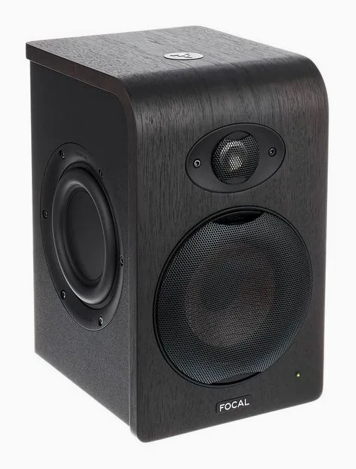 Focal Shape 50, kotelo sivusta kuvattuna, kuva 3