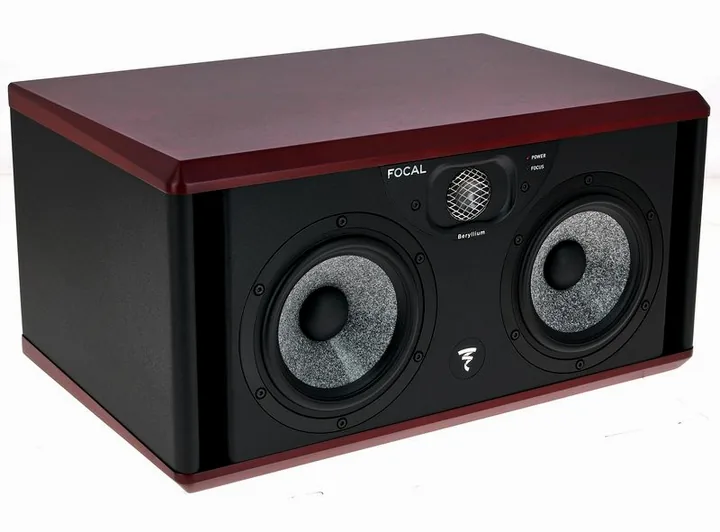 Focal Twin6, takapaneelin säätimet, kuva 3