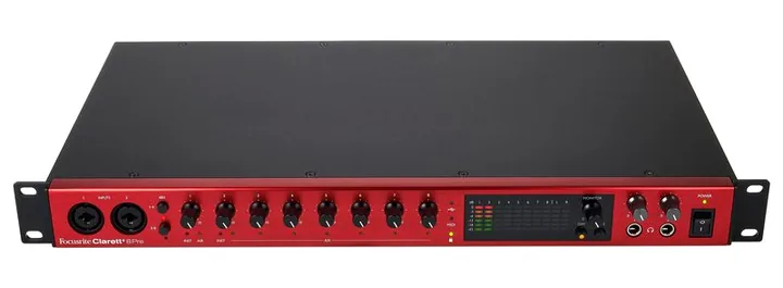 Focusrite Clarett+ 8Pre, liitännät takana, kuva 2