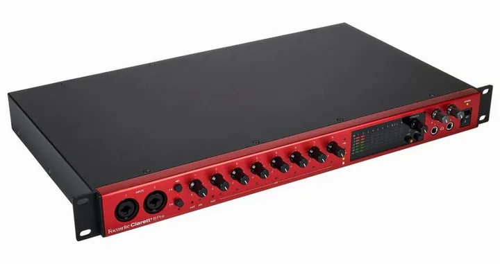 Focusrite Clarett+ 8Pre, laitteen yläpinta, kuva 3