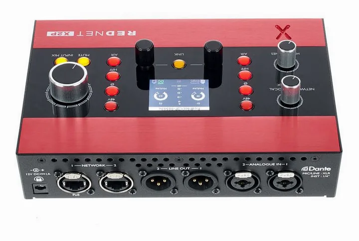 Focusrite RedNet X2P, laitteen yläpinta, kuva 4