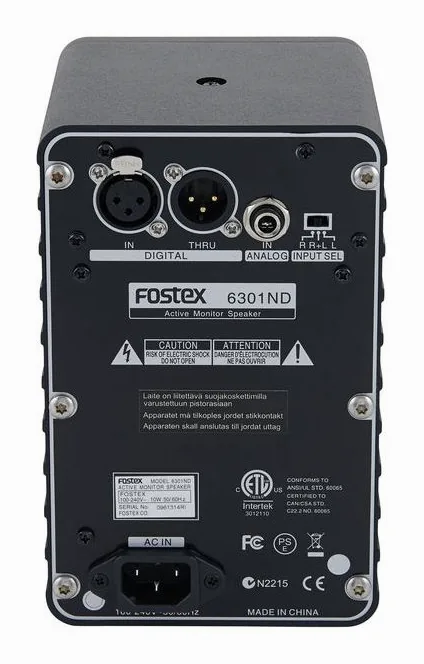 Fostex 6301ND, etupaneeli bassoelementteineen, kuva 4