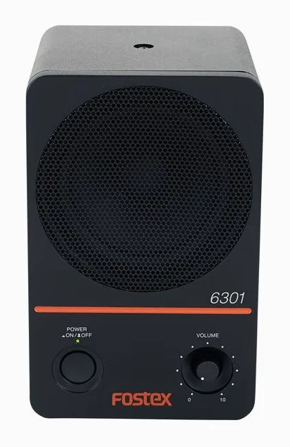 Fostex 6301NX, takapaneelin säätimet, kuva 2