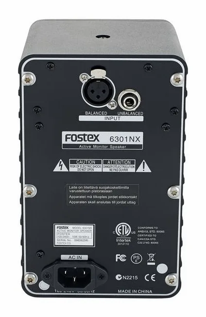 Fostex 6301NX, takapaneelin säätimet, kuva 4