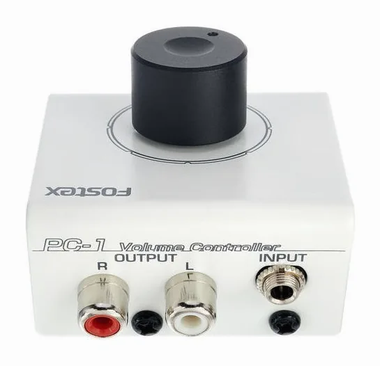 Fostex PC-1 White, logo ja pinta, kuva 4