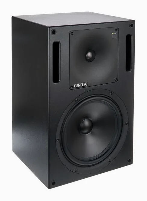 Genelec 1032 CPM, etupaneeli bassoelementteineen, kuva 3