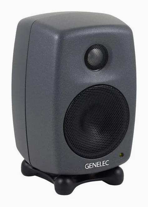 Genelec 8010 AP, logo ja pinta, kuva 3