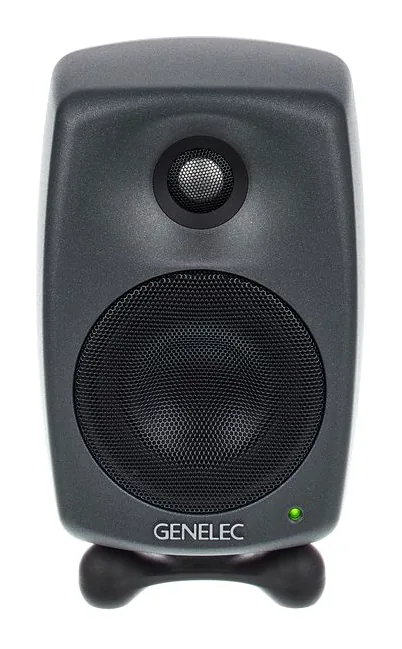 Genelec 8020 DPM ARC Studio Bundle, kotelo sivusta kuvattuna, kuva 3