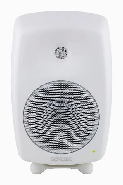 Genelec 8040 BWM, bassorefleksiaukko, kuva 2
