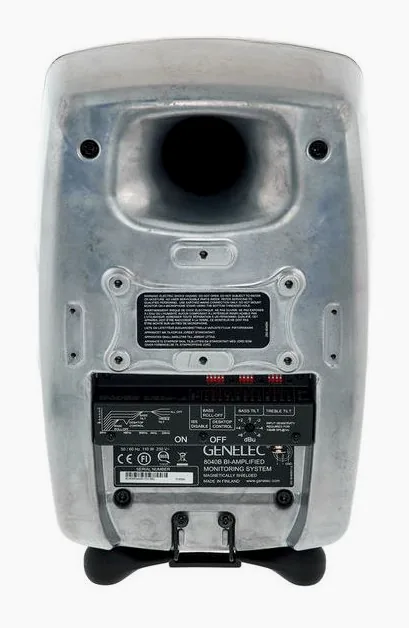 Genelec 8040 RAW, takapaneeli liitäntöineen, kuva 4