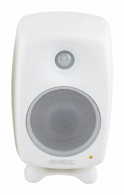 Genelec 8320 AWM, logo ja pinta, kuva 2