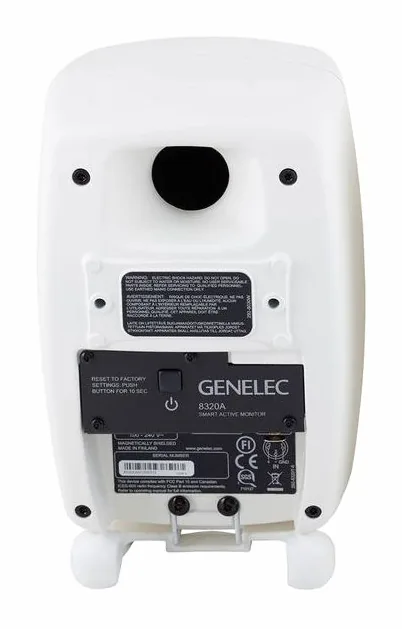 Genelec 8320 AWM, logo ja pinta, kuva 4